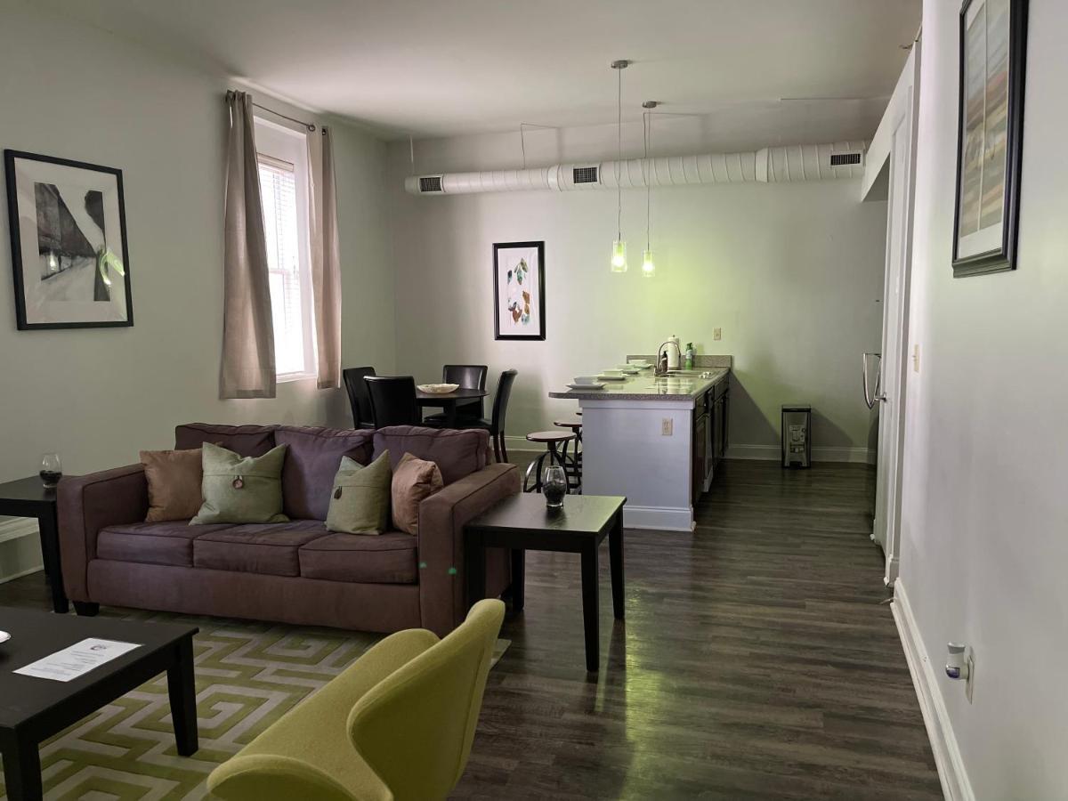 Smart Modern Contemporary 1 Bedroom 1 Bathroom Apt. Apartment Memphis