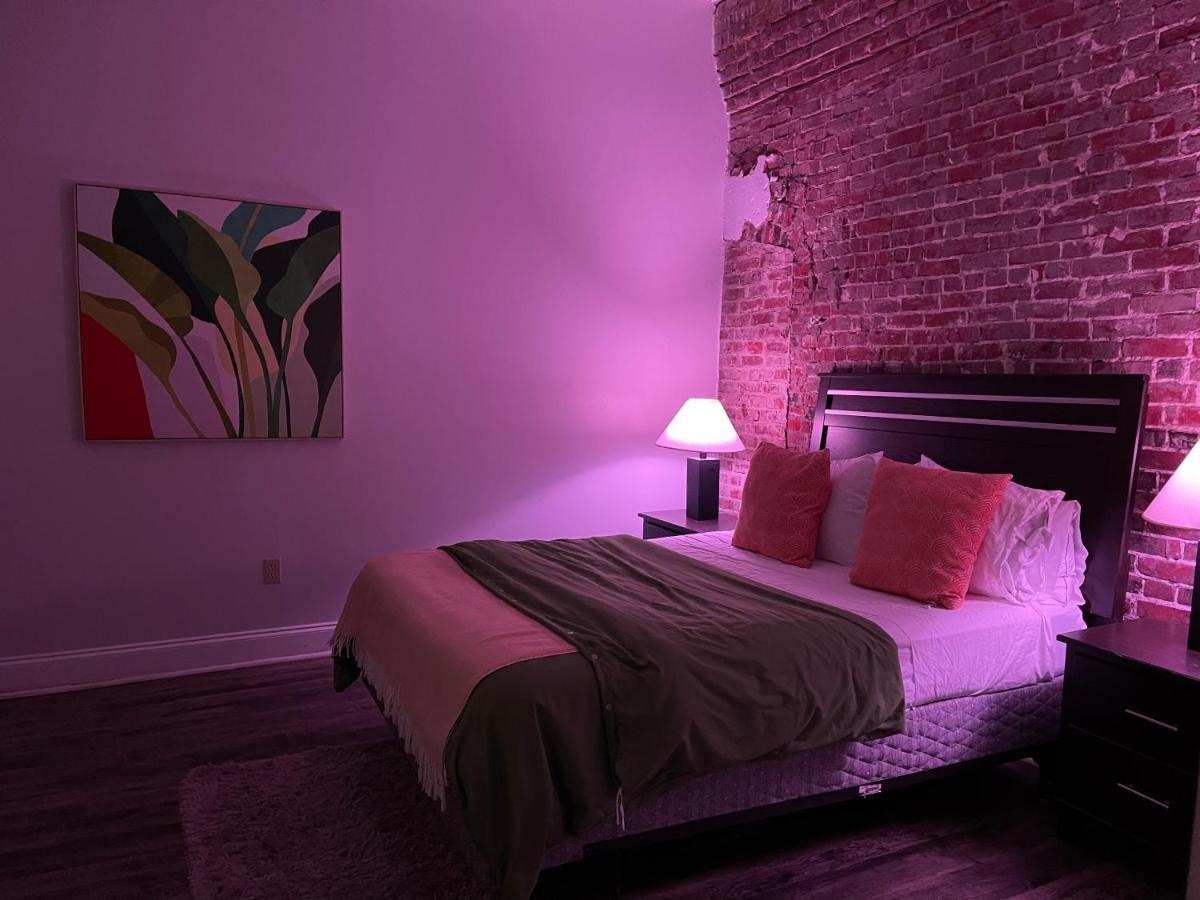 Smart Modern Contemporary 1 Bedroom 1 Bathroom Apt. Apartment
